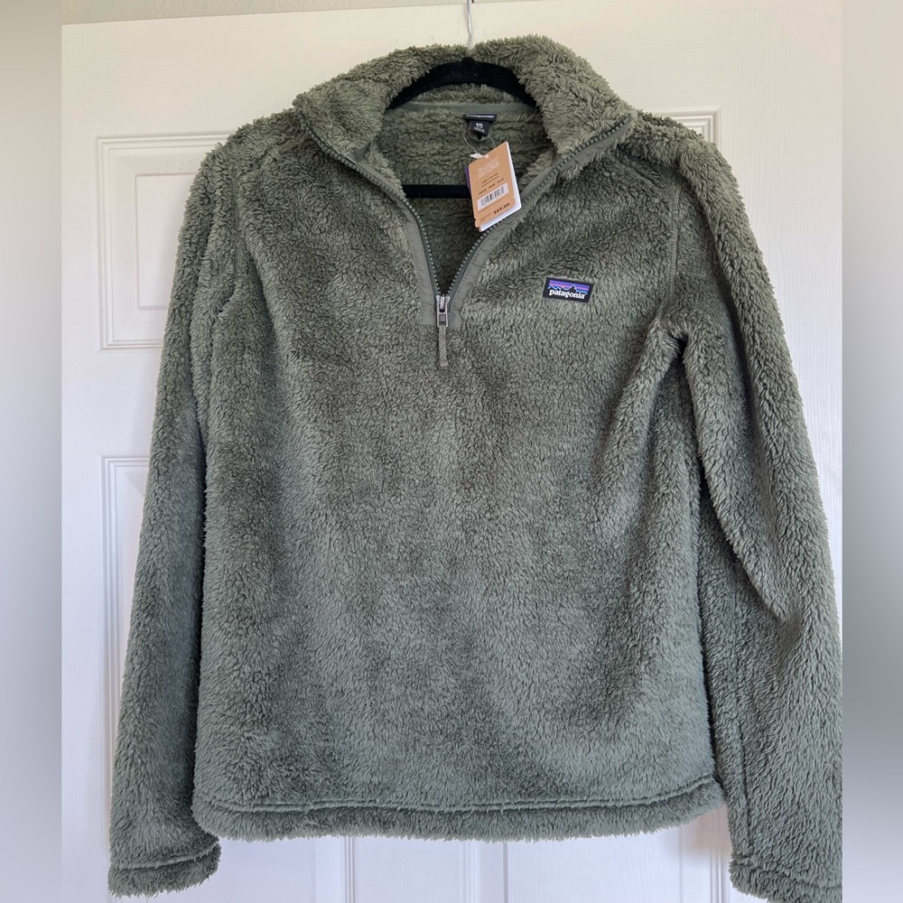 Patagonia fleece sweater. Forest green. Kids size XXL (16-18)